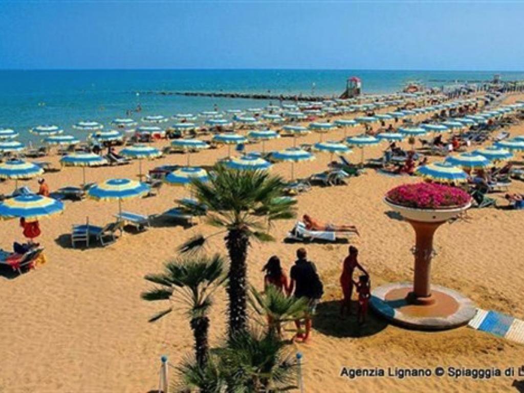 Lignano Comfort Lignano Sabbiadoro Buitenkant foto